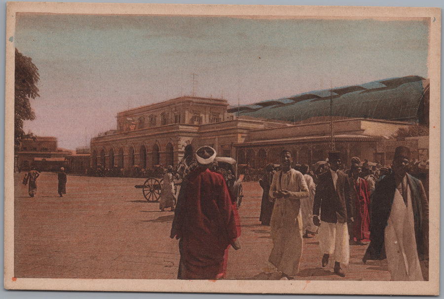 Alexandria — Railway Station and Pedestrians