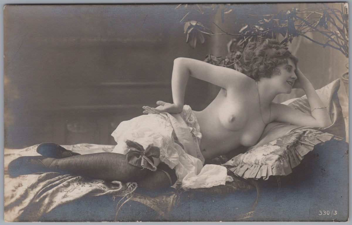 PC01346 | P35 | Location not confirmed — Reclining Studio Figure Study — front